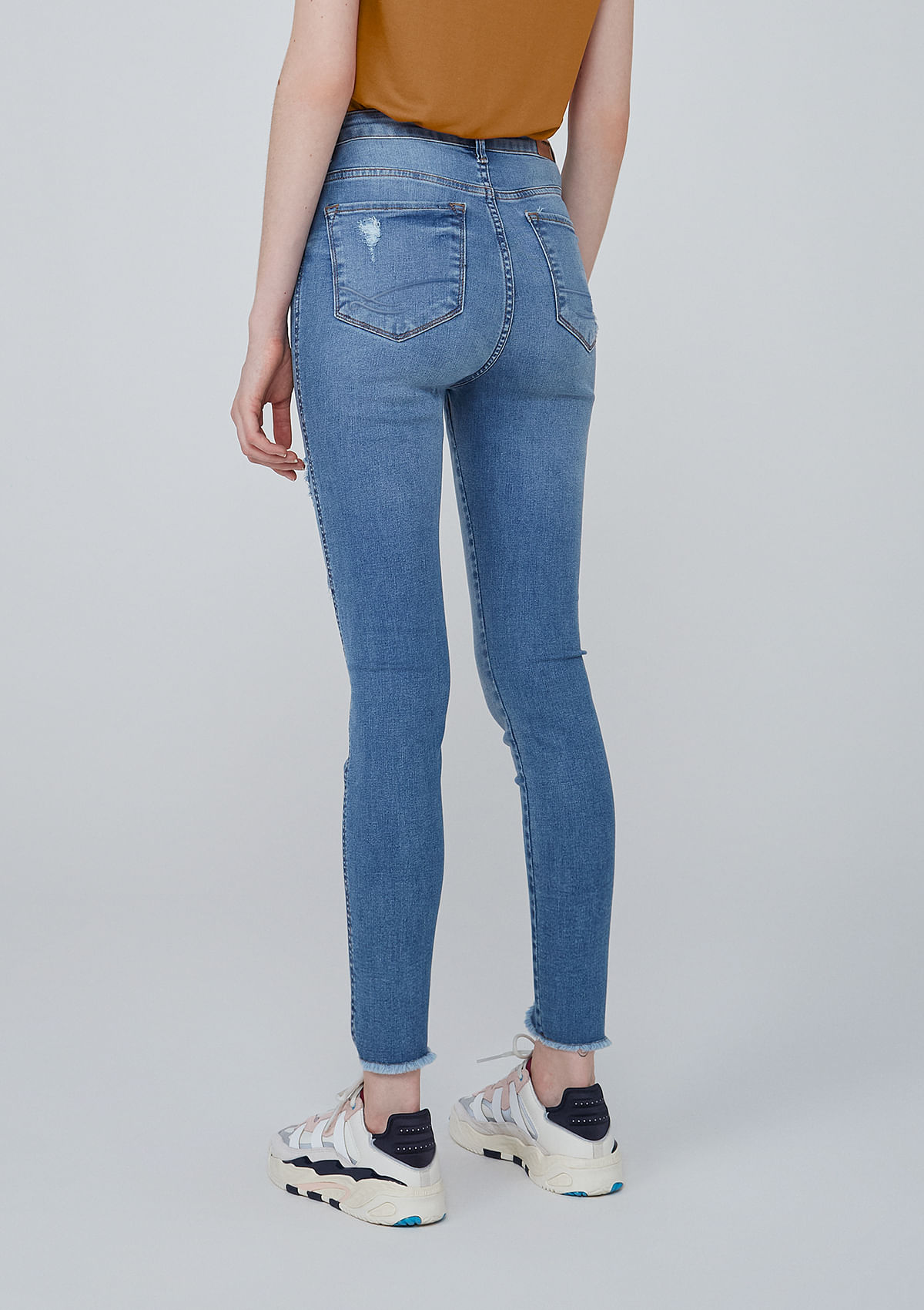 Calça Jeans Super Skinny Tecnologia Easy Fit - Azul Médio