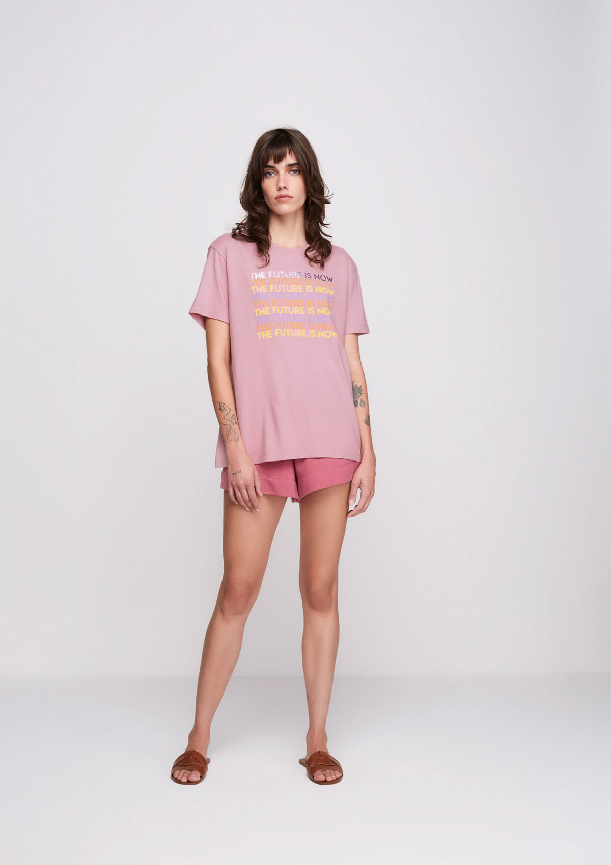 Camiseta Regular Manga Curta Estampada - Rosa Nude