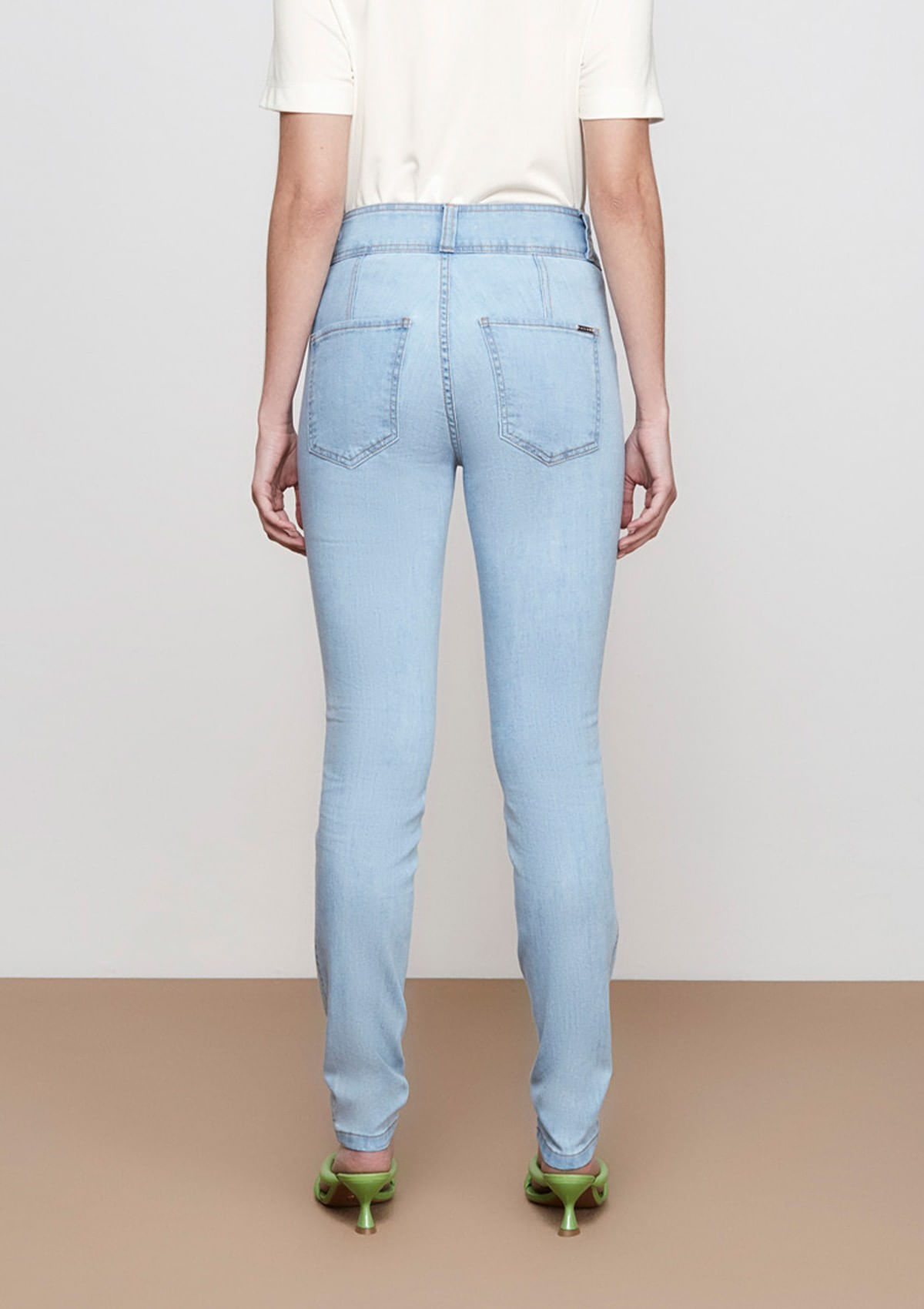 Calça Jeans Super Skinny Cintura Alta Ultra Stretch Dzarm