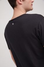 707594_0013_3-TSHIRT-YING-BEACH