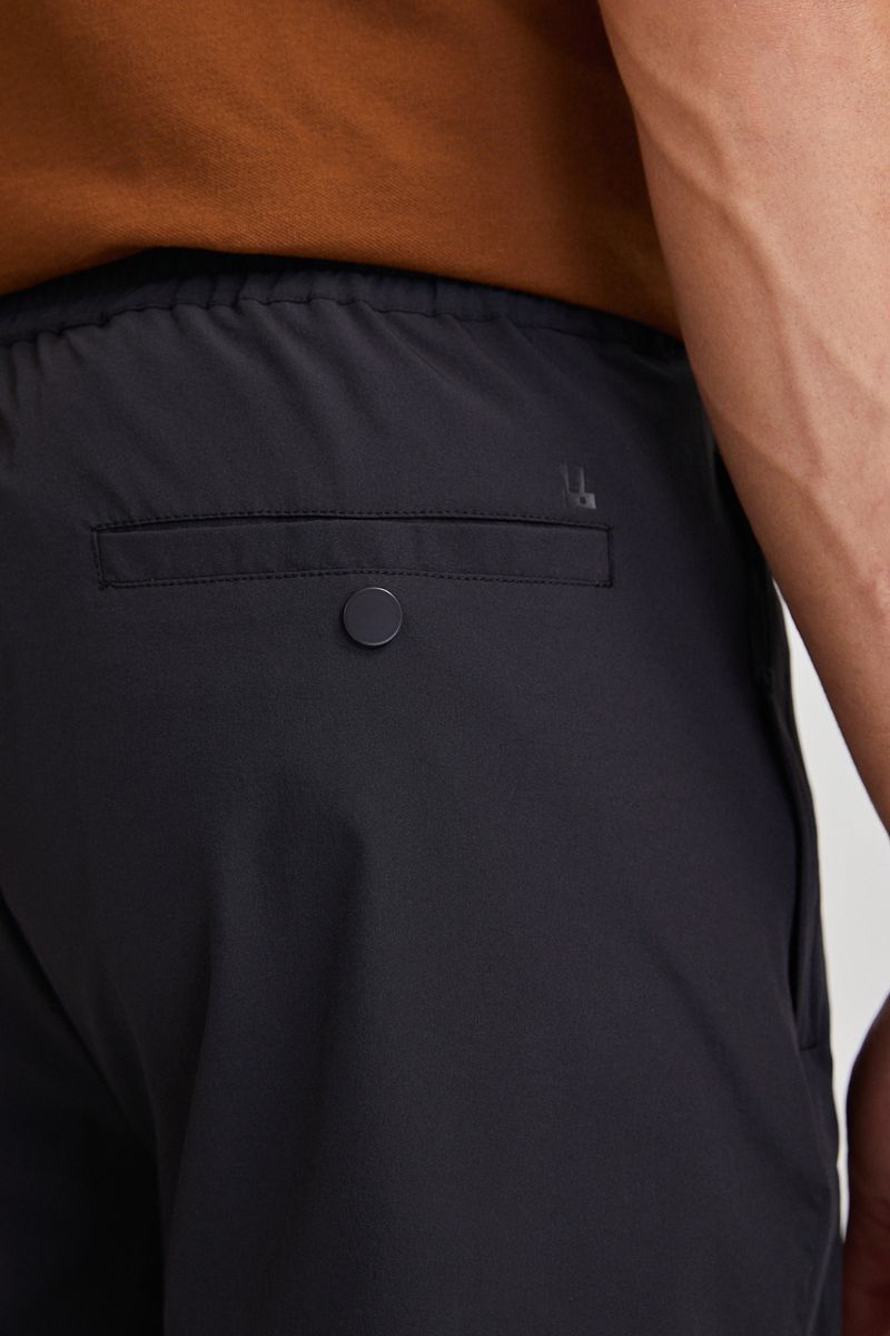 707282_0184_3-BERMUDA-ZIP-TECH