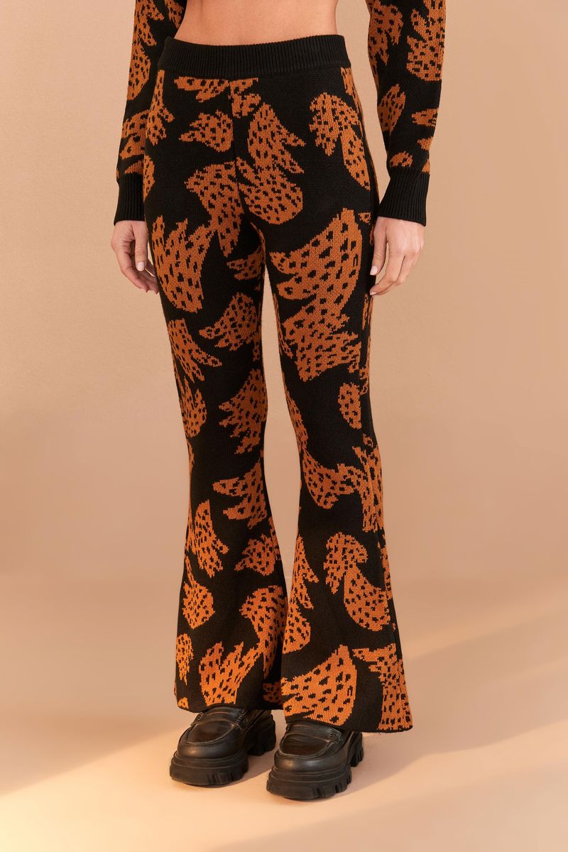 313590_40223_4-CALCA-FLARE-TRICOT-ESTAMPADA-BANANICA