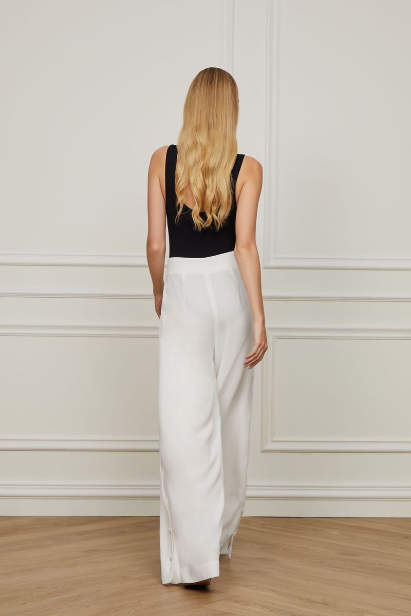 25340449_04346_4-CALCA-PANTALONA-DE-CREPE-COM-BOTOES-LATERAIS