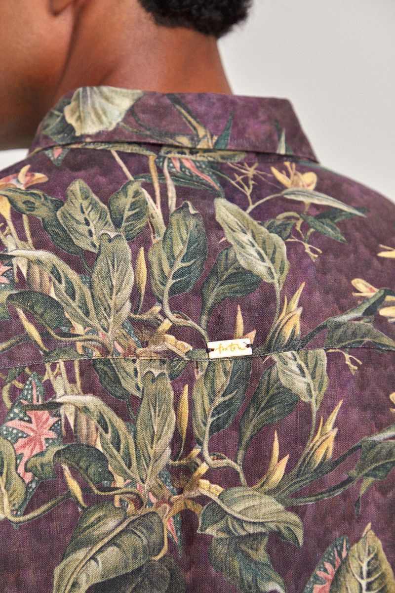 708102_22445_4-CAMISA-MC-PURO-LINHO-FLORESTA