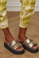 09012467_1101_1-SLIDER-DE-COURO-CHUNKY