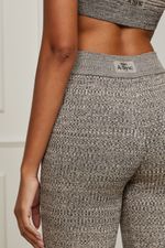 25340726_04515_4-CALCA-DE-TRICOT-FLARE-COM-ABERTURA-LATERAL-NA-BARRA