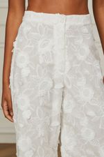 25340971_0024_5-CALCA-BORDADA-PANTACURT-OFF-WHITE-CINTURA-ALTA
