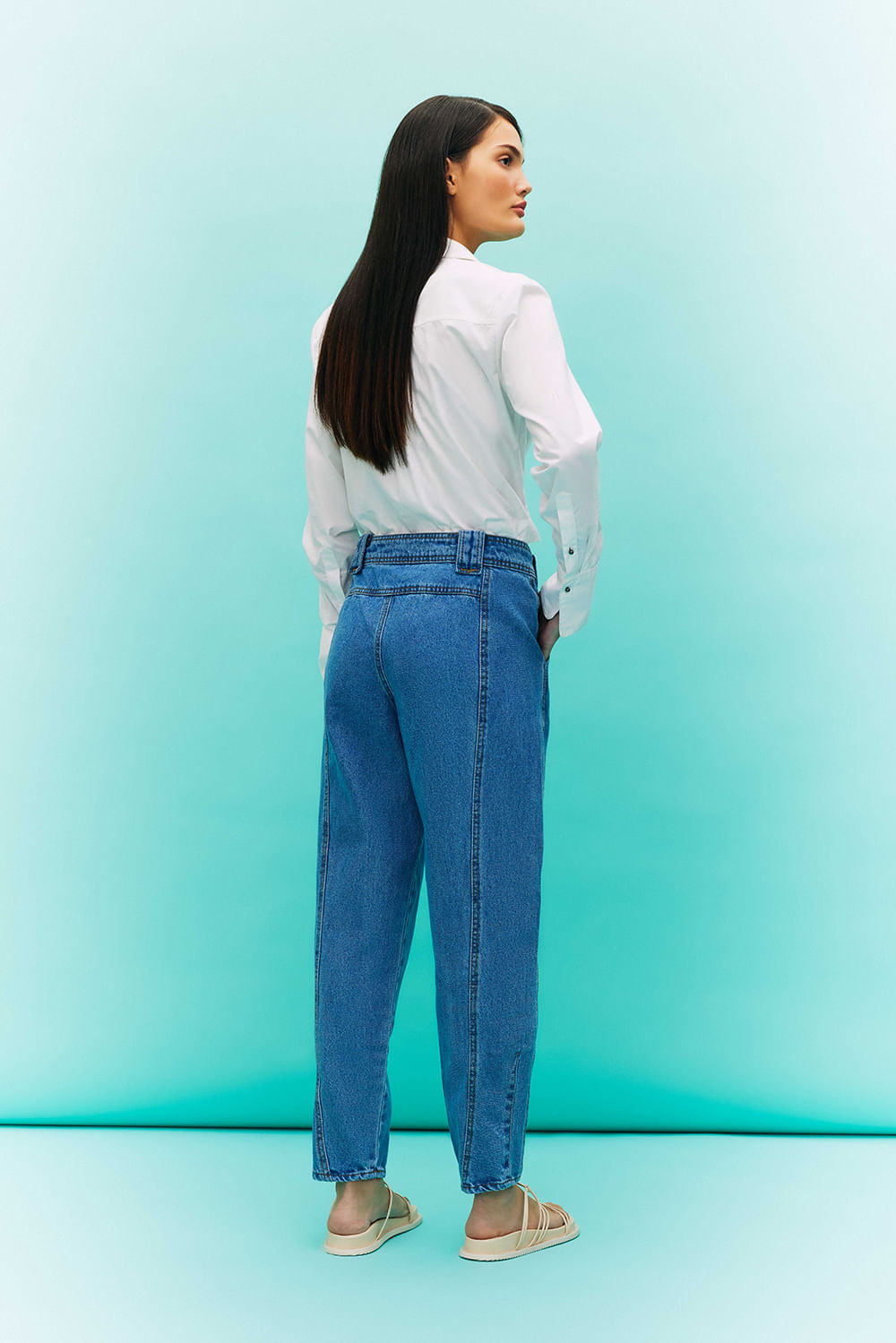 Calça cenoura jeans
