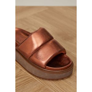 Slider De Couro Chunky