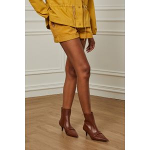 Bota De Couro Cano Curto Com Vivo