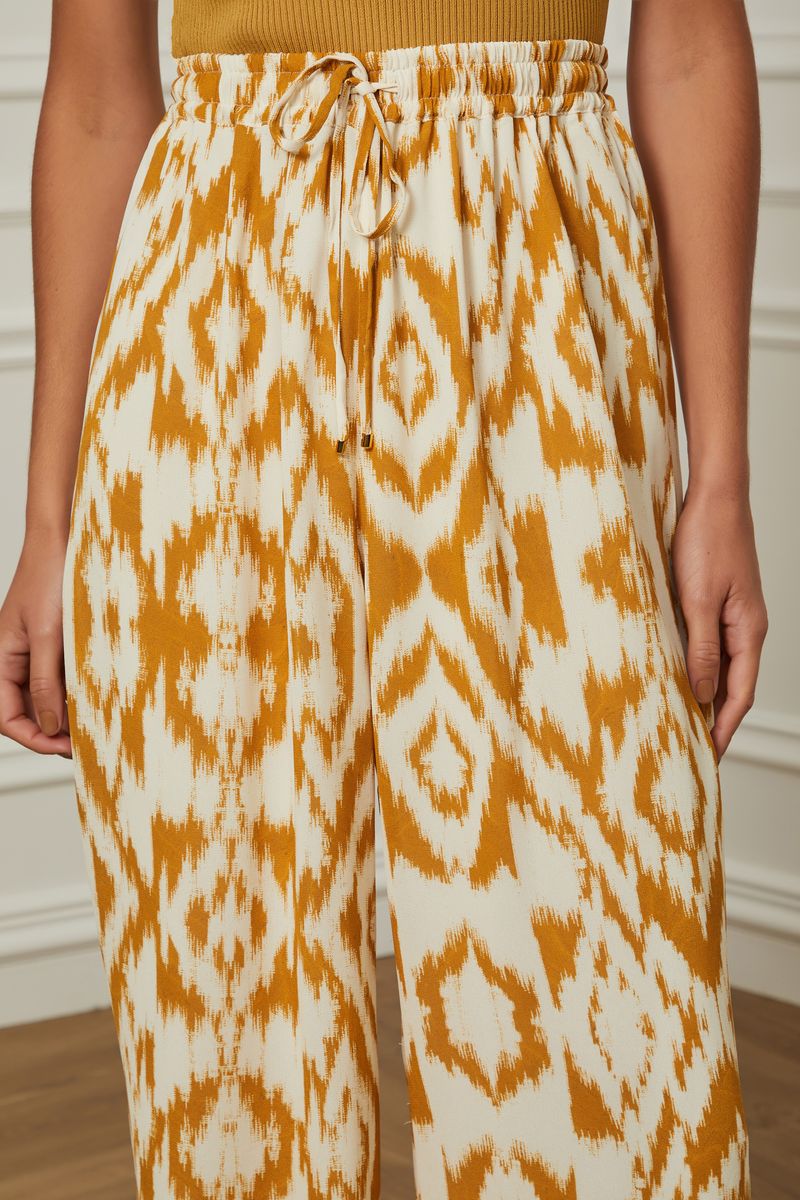 25341513_36167_4-CALCA-DE-GEORGETTE-ESTAMPADA-COM-ELASTICO-NO-COS
