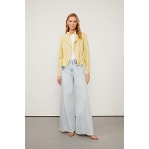 Calça Jeans Pantalona Barra a Fio Delave