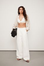 25342069_0003_1-CALCA-PREGA-FIVELA-LATERAL-OFF-WHITE