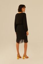 1519622_0005_3-SAIA-TRICOT-PAREO-COM-FRANJA