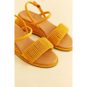 Sandália Salto Anabela