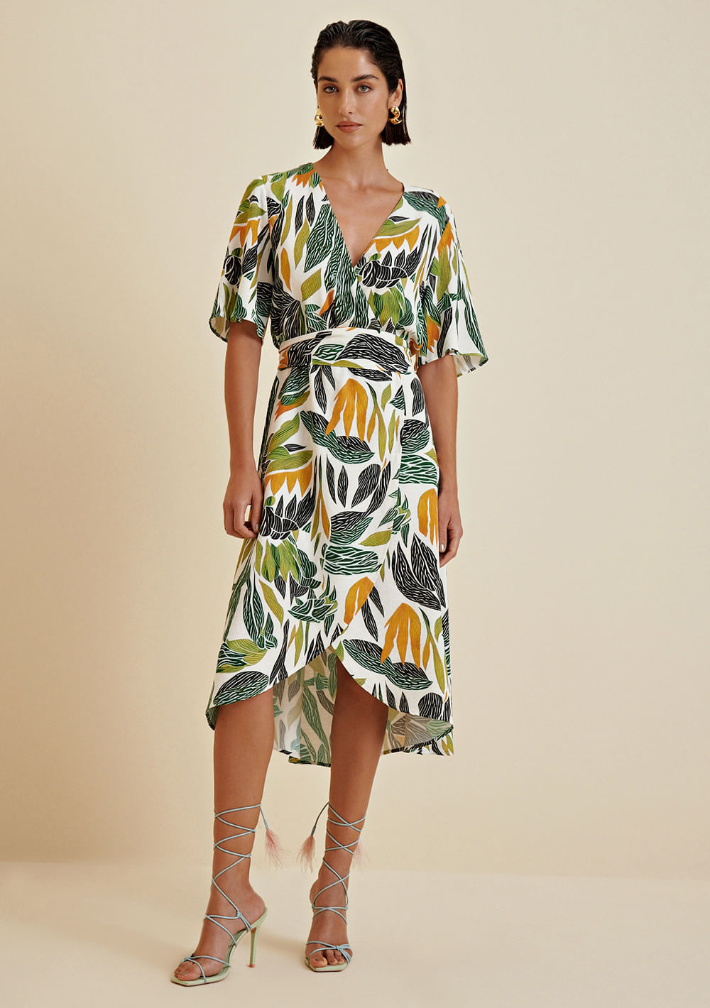 Vestido Morena Rosa Midi Decote V Com Faixa Cru