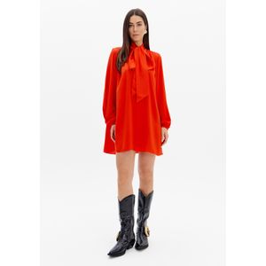 Vestido Curto Fluido Gola Laço