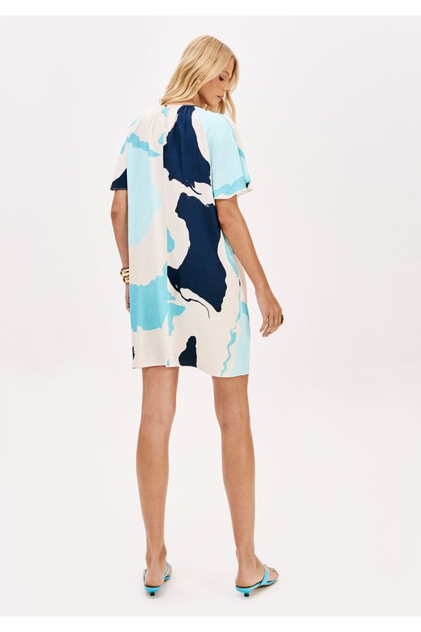 Vestido Curto Estampado Com Manga Fluida