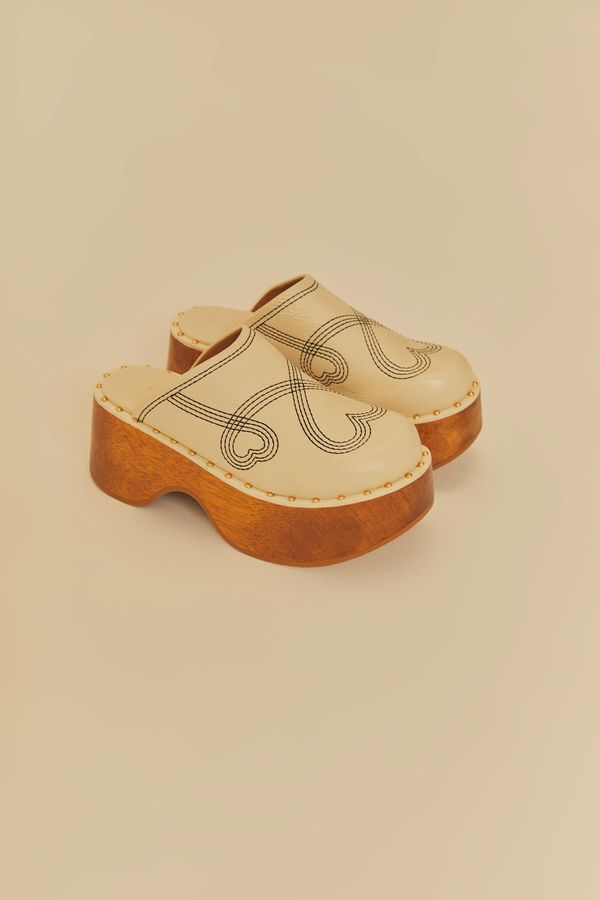 Clog Plataforma Bordado