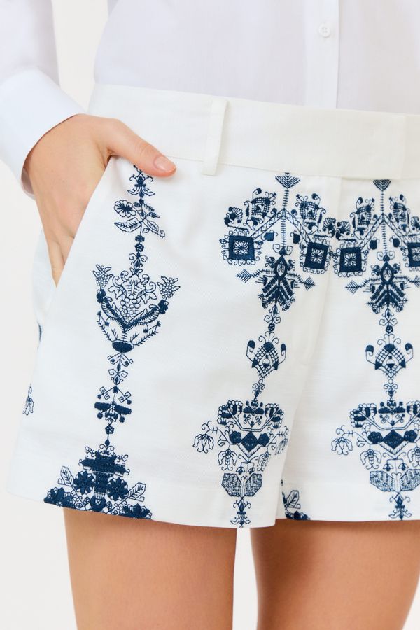 Short Bordado Rubi