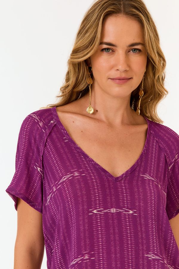Camiseta Ggt a Fio Estampa Rubi