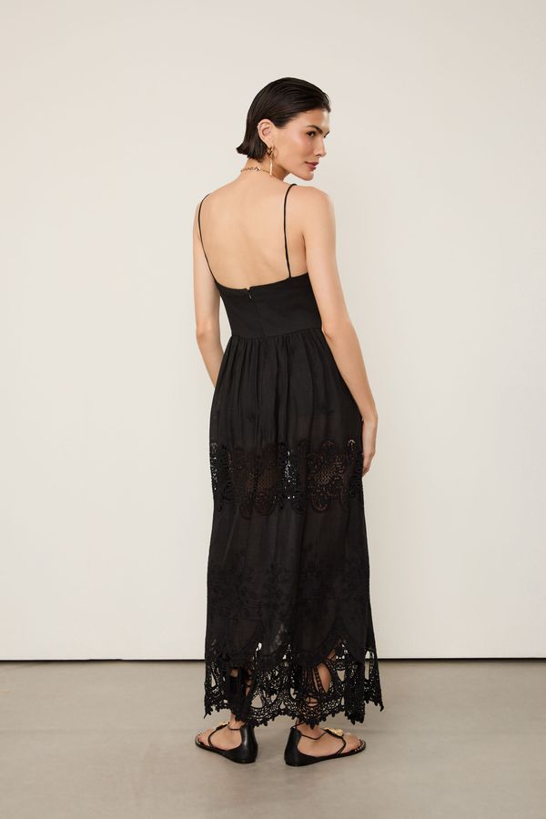 Vestido Midi Com Linho Com Bordado Richelieu