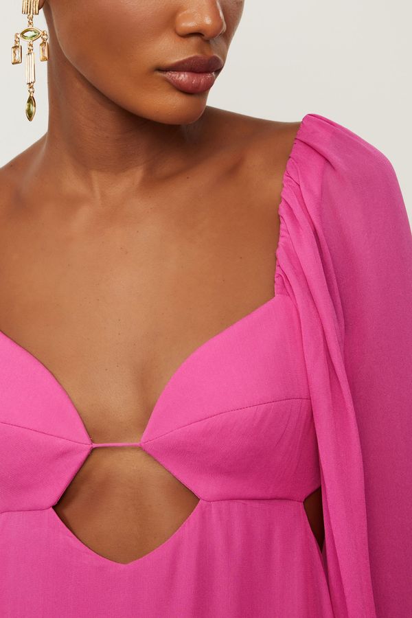 Vestido De Georgette Leve Longo Manga Longa Rosa Fendas