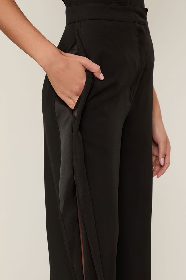 Calça De Crepe Preto