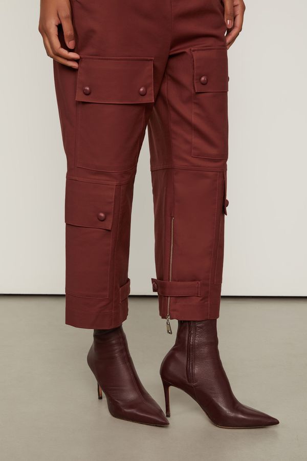 Calça Com Bolsos Marrom Rum