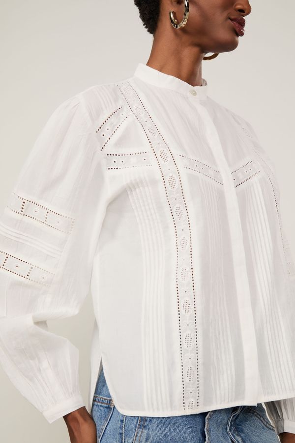 Camisa De Voil De Algodão Manga Longa Gola Padre Detalhe Rendas Nervuras Off White