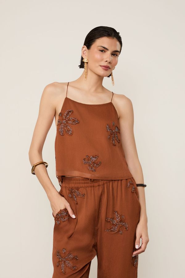 Top De Chiffon Marrom Caramelo Com Flores Bordadas