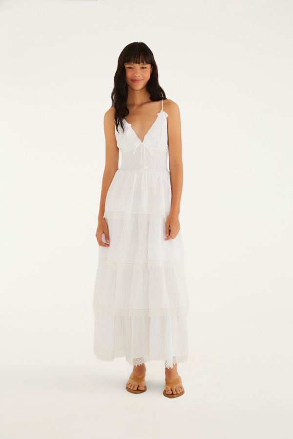 Vestido Artesanal Romântico Babados