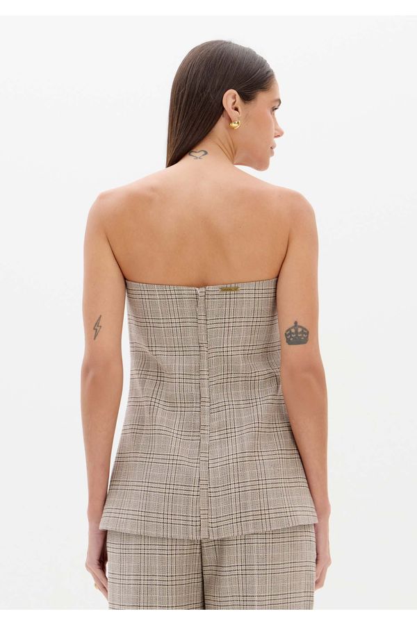 Blusa Sem Alças Alongada Com Linho