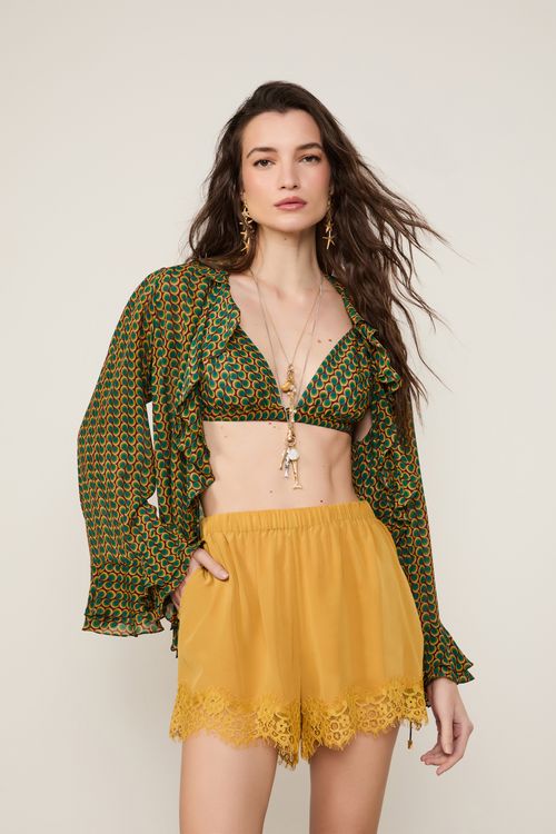 Short De Georgette Caramelo Solar Com Detalhe De Renda