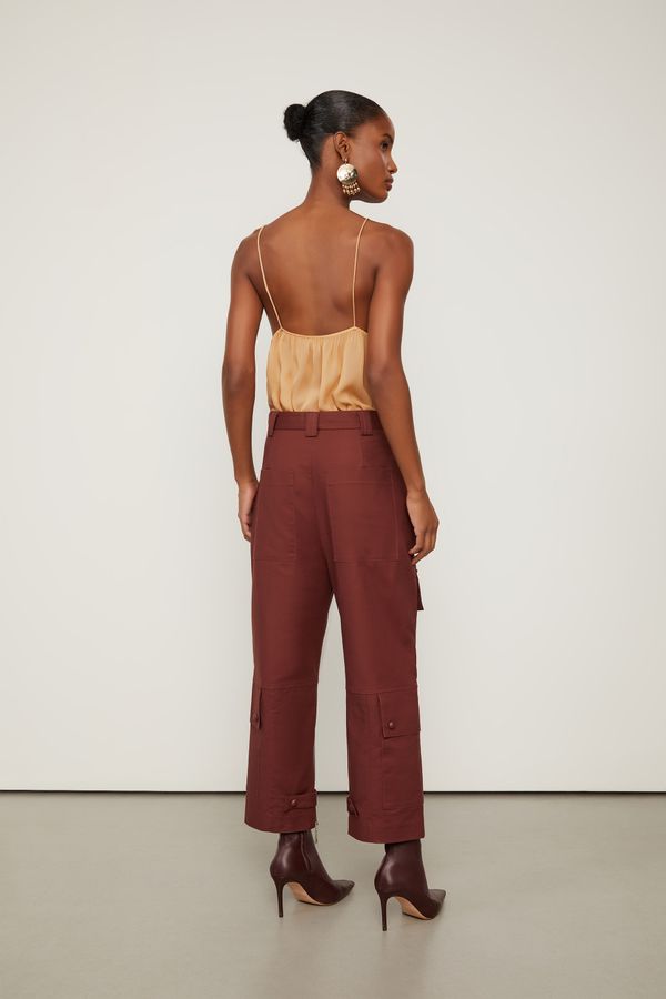 Calça Com Bolsos Marrom Rum